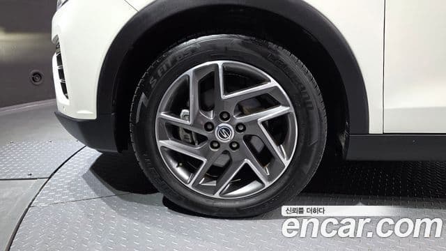 KG모빌리티(SsangYong) Berry New Tivoli V3, 2022 все фото