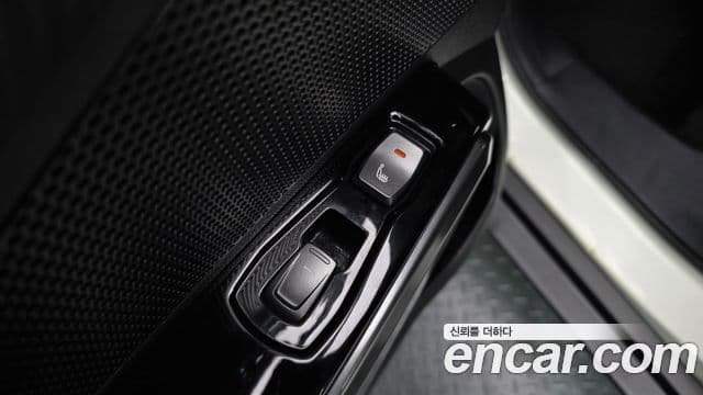 KG모빌리티(SsangYong) Berry New Tivoli V3, 2022 19