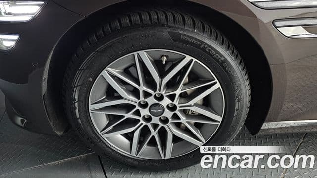 Genesis G80 (RG3) бензин 2.5 турбо AWD, 2025 все фото