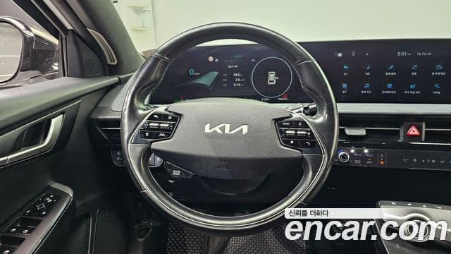 Kia EV6 Air, 2022 13