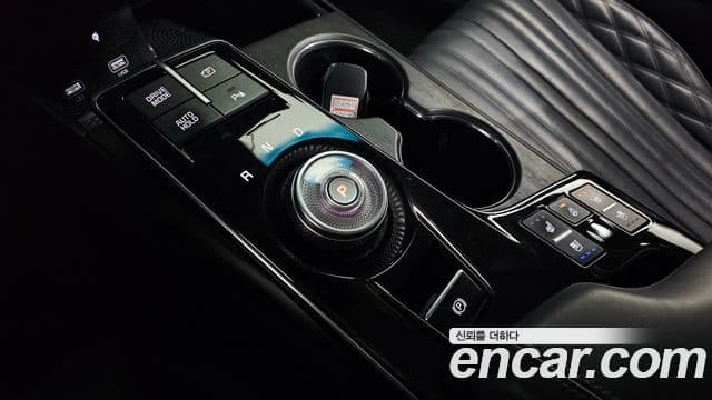 Kia K8 гибрид Signature, 2022 9