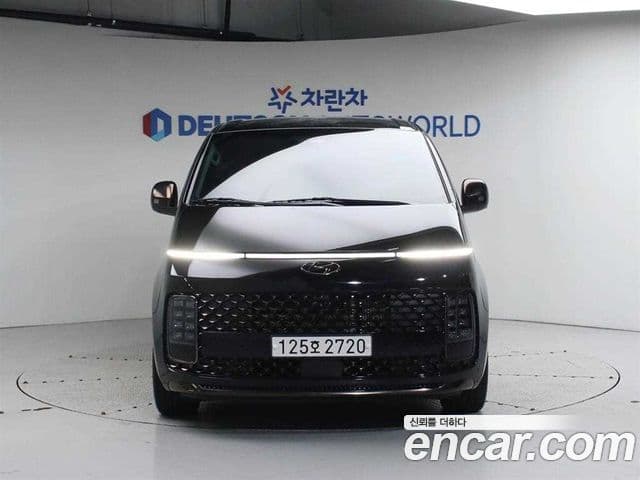 Hyundai Staria Inspiration, 2022 3