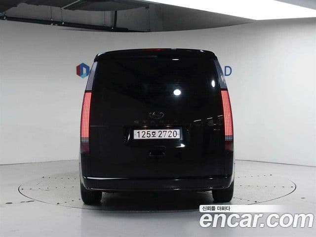 Hyundai Staria Inspiration, 2022 4