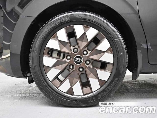 Hyundai Staria Inspiration, 2022 все фото