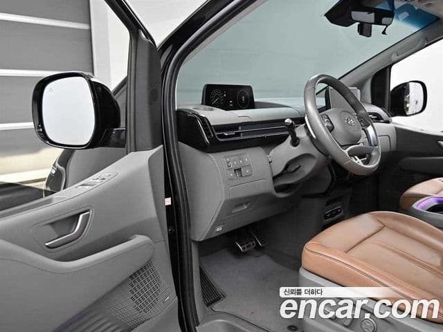 Hyundai Staria Inspiration, 2022 11