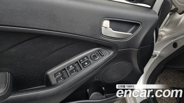 Kia K3 Deluxe, 2013 15