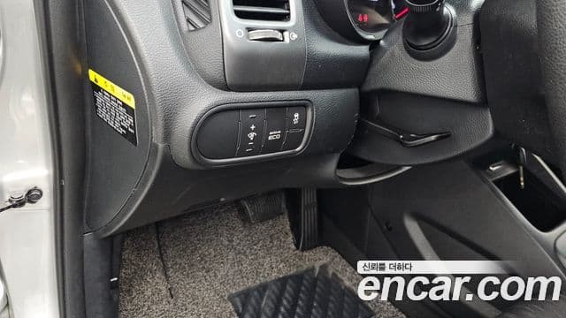 Kia K3 Deluxe, 2013 16