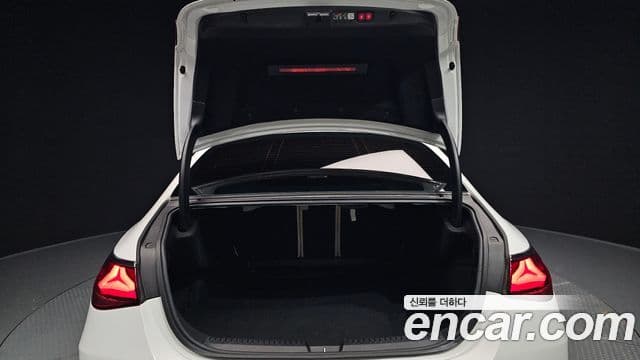 Mercedes-Benz E-класс W214 AMG Line, 2024 20