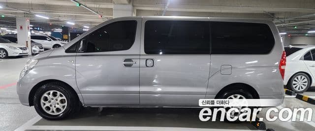 Hyundai Grand Starex CVX Deluxe, 2011 4