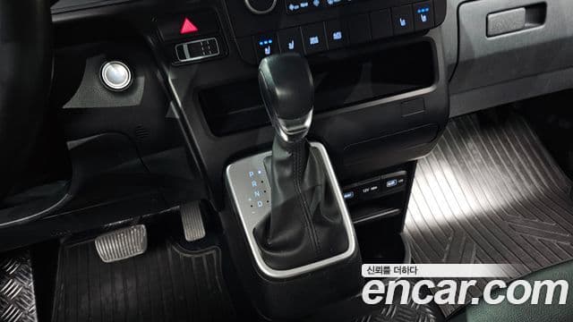 Hyundai Staria L3.5 инвалидная коляска / для коляски 리프트/슬로프, 2022 9