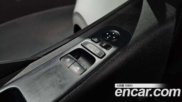 Hyundai Staria L3.5 инвалидная коляска / для коляски 리프트/슬로프, 2022 17