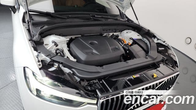 Volvo XC60 2세대 T8 Ultra Bright, 2025 6