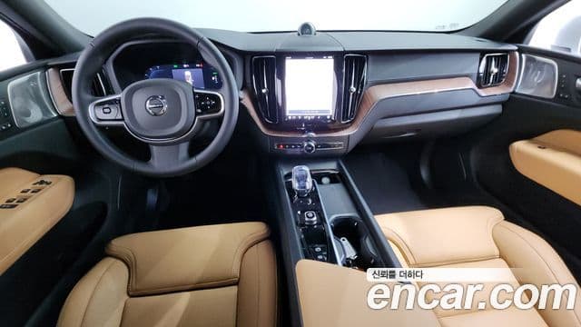 Volvo XC60 2세대 T8 Ultra Bright, 2025 7