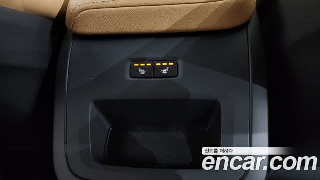 Volvo XC60 2세대 T8 Ultra Bright, 2025 18