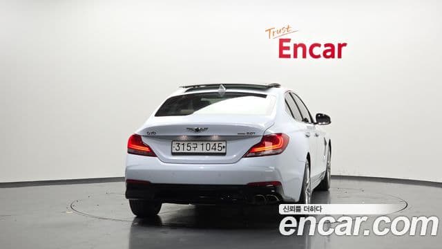 Genesis G70 Elite, 2019 4