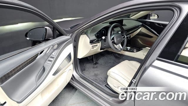 Genesis G80 (RG3) бензин 3.5 турбо AWD, 2023 10