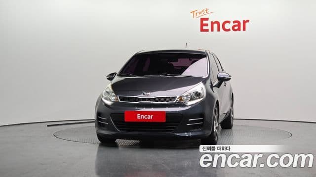 Kia The / новый New Pride Luxury, 2015 3