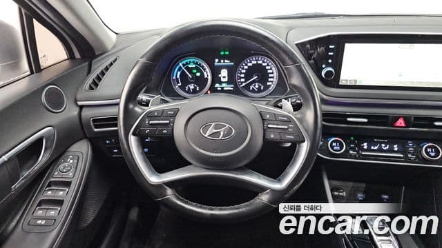 Hyundai Sonata гибрид (DN8) Premium Plus, 2022 13