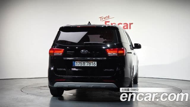 Kia All New Carnival President, 2018 4