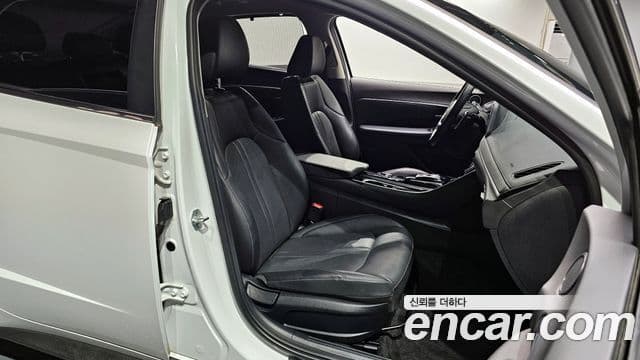 Hyundai Sonata (DN8) Premium Family, 2020 10