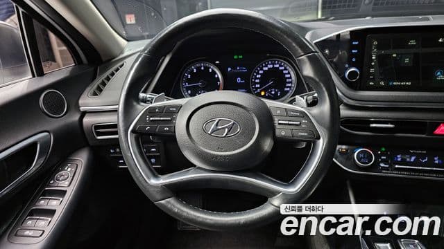 Hyundai Sonata (DN8) Premium Family, 2020 13