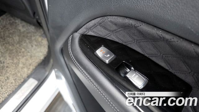 KG모빌리티(SsangYong) All New Rexton The / новый чёрный, 2022 19