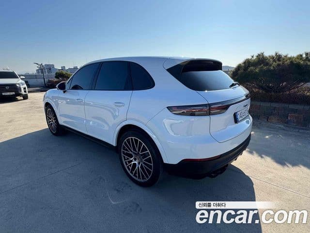 Porsche Cayenne (PO536) 3.0 Platinum Edition, 2023 2