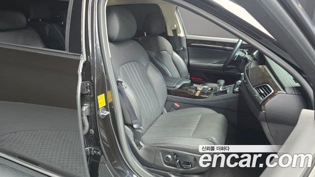 Genesis G90 Premium Luxury, 2019 12