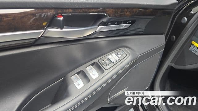 Genesis G90 Premium Luxury, 2019 14