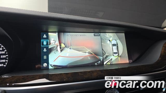 Genesis G90 Premium Luxury, 2019 18