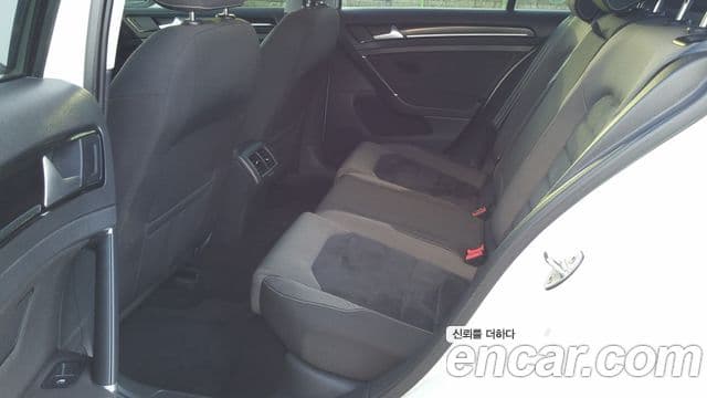 Volkswagen Гольф 7세대, 2015 10