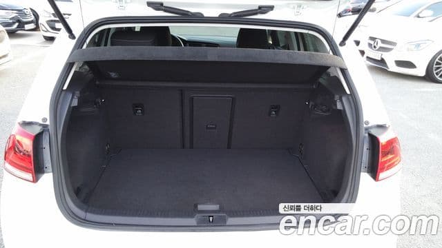 Volkswagen Гольф 7세대, 2015 11