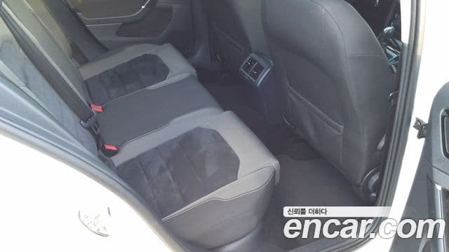 Volkswagen Гольф 7세대, 2015 12