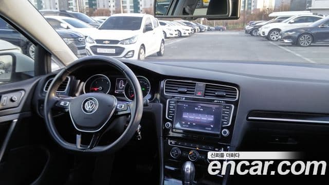 Volkswagen Гольф 7세대, 2015 14