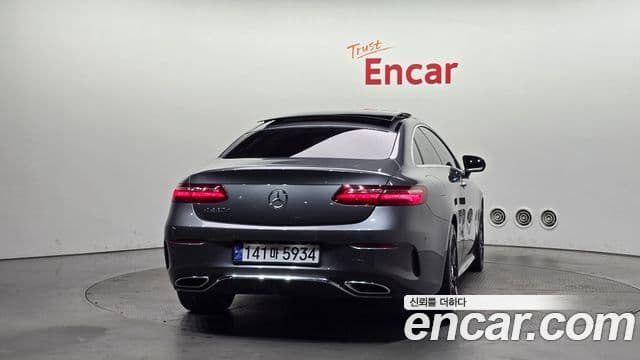 Mercedes-Benz E-класс W213 E220d купе, 2019 4