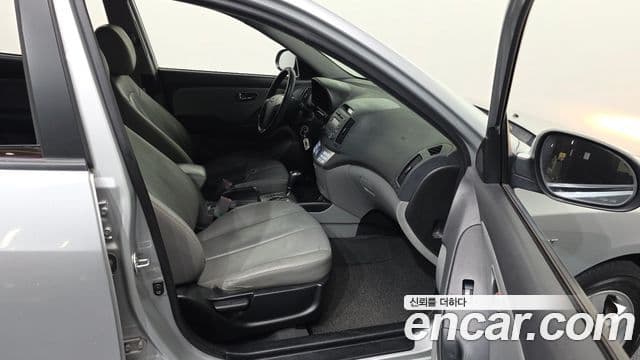 Hyundai Avante HD Luxury, 2010 11