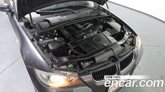 BMW 3시리즈 (E90) 320i седан, 2005 6