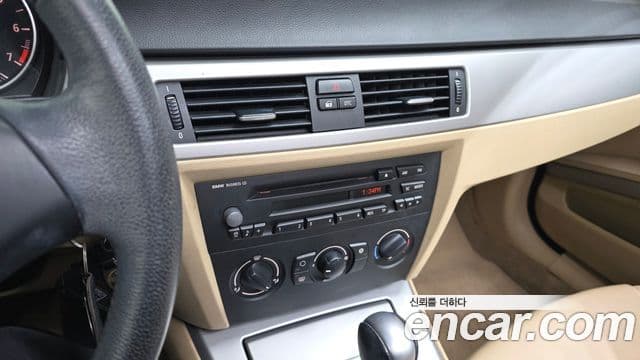 BMW 3시리즈 (E90) 320i седан, 2005 15