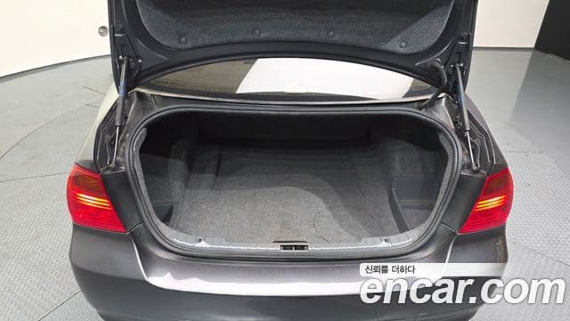 BMW 3시리즈 (E90) 320i седан, 2005 20
