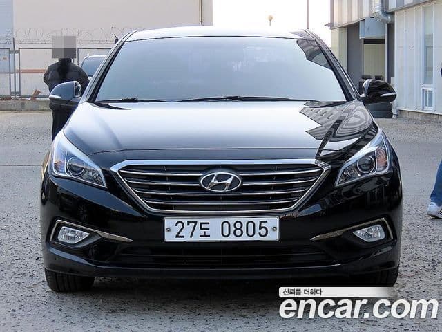 Hyundai LF Sonata Premium, 2016 1