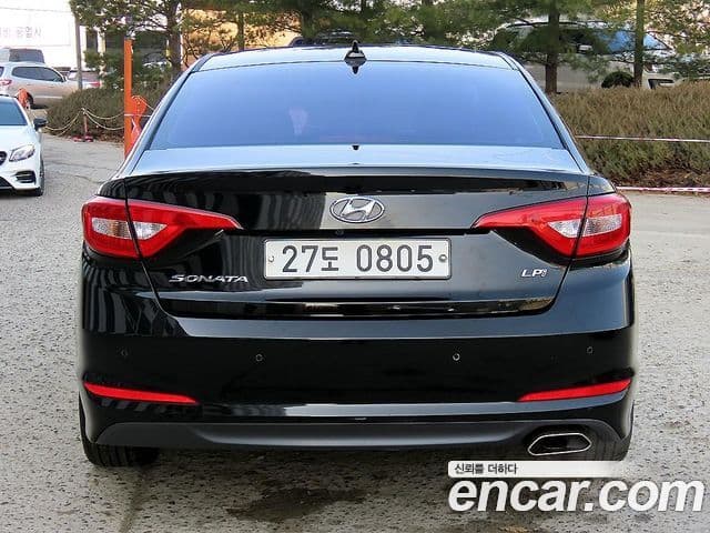 Hyundai LF Sonata Premium, 2016 4
