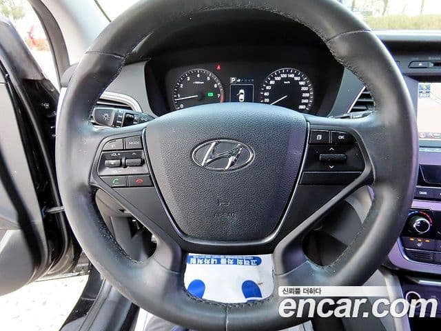 Hyundai LF Sonata Premium, 2016 8