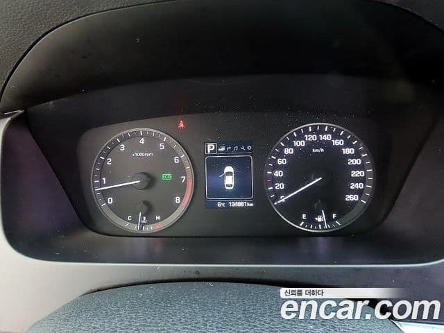 Hyundai LF Sonata Premium, 2016 9