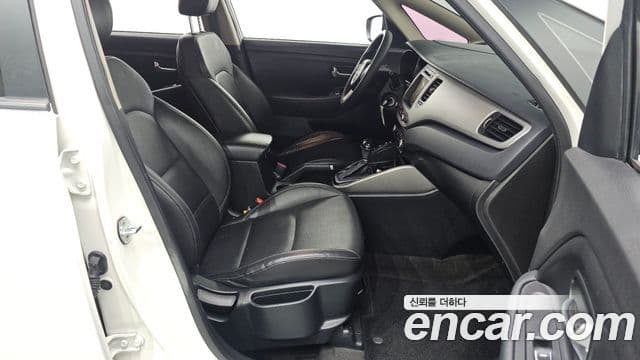 Kia The / новый New Carens 2.0 LPI Deluxe(арендный автомобиль), 2018 11