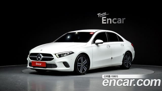 Mercedes-Benz A-класс W177 A200d седан, 2021 1