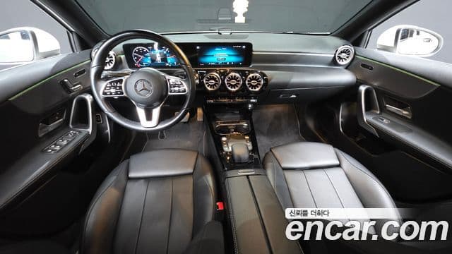 Mercedes-Benz A-класс W177 A200d седан, 2021 7