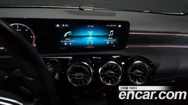 Mercedes-Benz A-класс W177 A200d седан, 2021 14