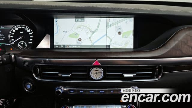 Genesis G90 Premium Luxury, 2021 15