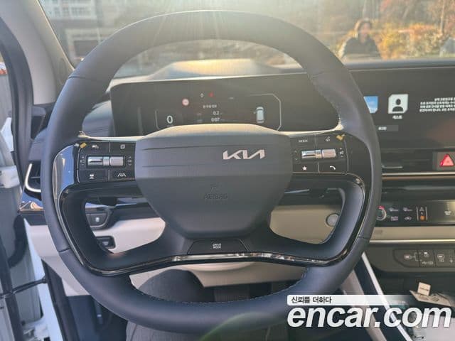 Kia The / новый New Carnival 4세대 HEV 9인승 X Line, 2026 18