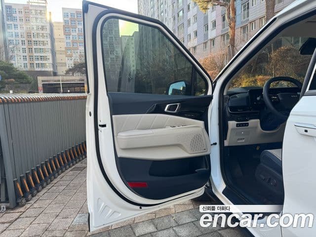 Kia The / новый New Carnival 4세대 HEV 9인승 X Line, 2026 20